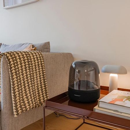 Deluxe 2Bdr Apartment W/ Patio By Lovelystay Lisboa Eksteriør bilde