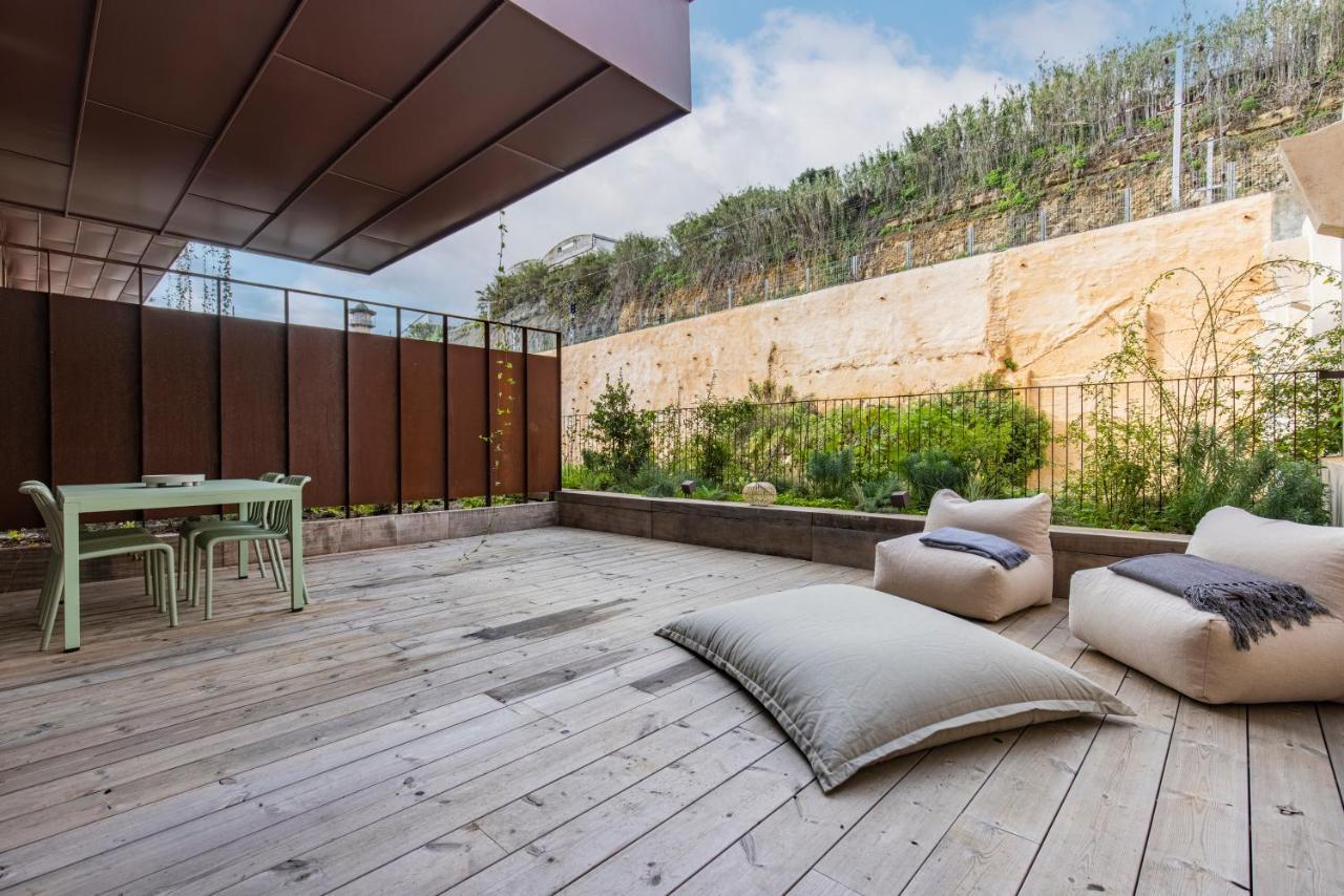 Deluxe 2Bdr Apartment W/ Patio By Lovelystay Lisboa Eksteriør bilde