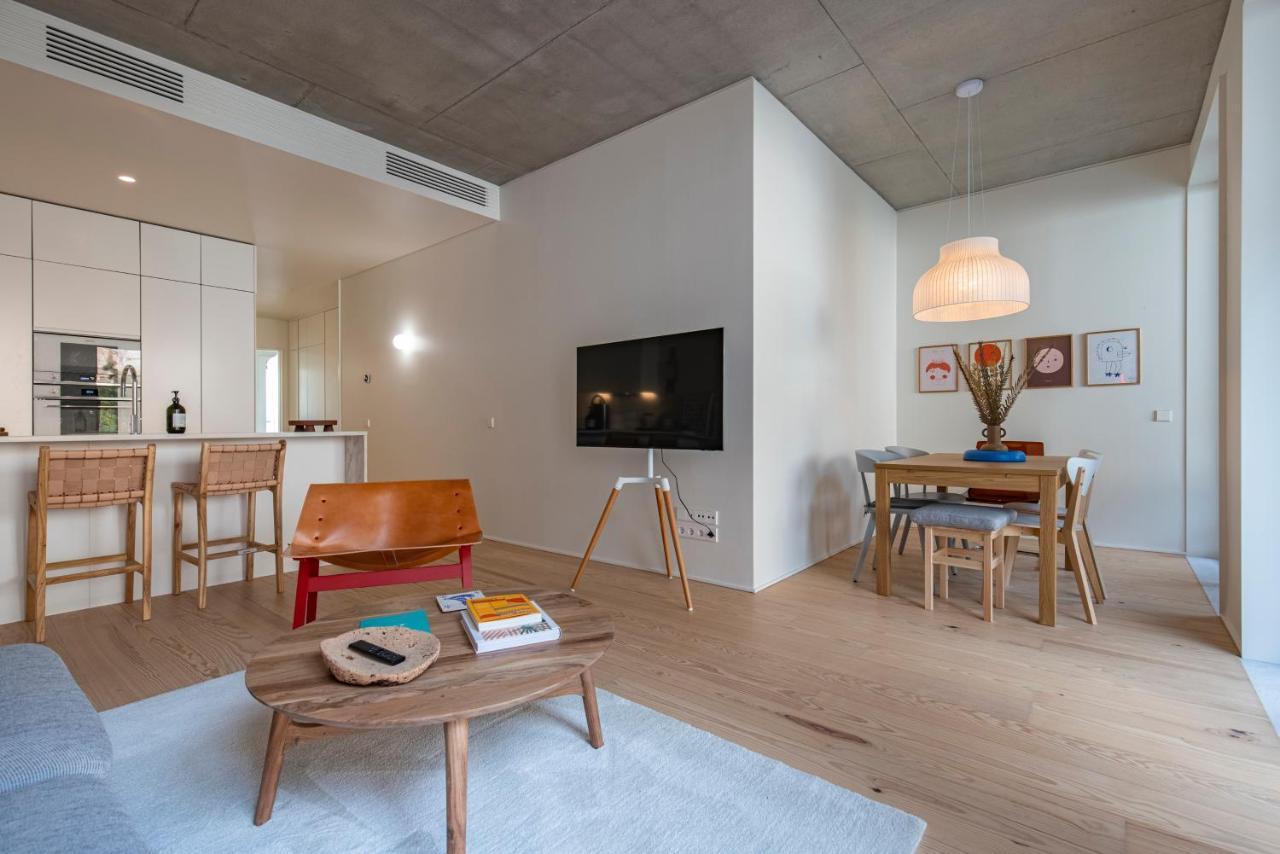 Deluxe 2Bdr Apartment W/ Patio By Lovelystay Lisboa Eksteriør bilde
