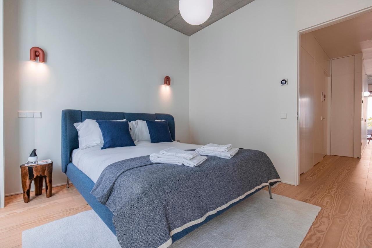 Deluxe 2Bdr Apartment W/ Patio By Lovelystay Lisboa Eksteriør bilde
