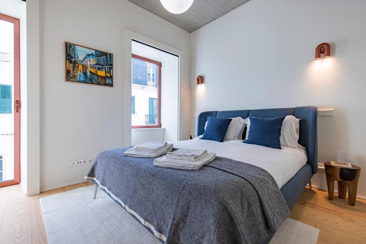 Deluxe 2Bdr Apartment W/ Patio By Lovelystay Lisboa Eksteriør bilde