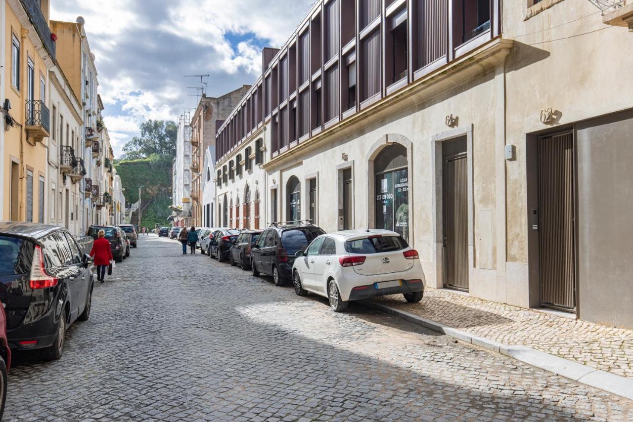 Deluxe 2Bdr Apartment W/ Patio By Lovelystay Lisboa Eksteriør bilde
